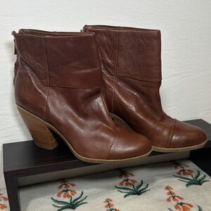 Bandalino Brown Leather Ankle Boots - Classic Stack Heel